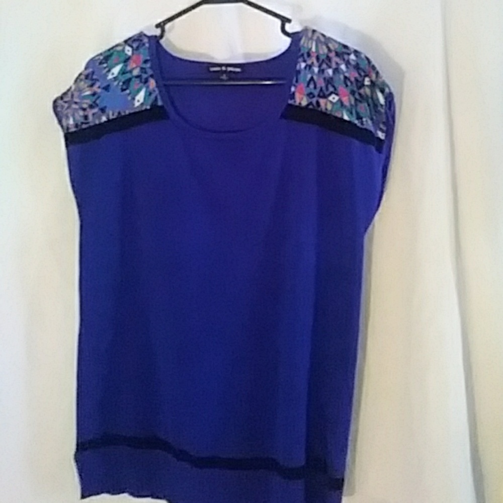 Sleeveless cable and guage top